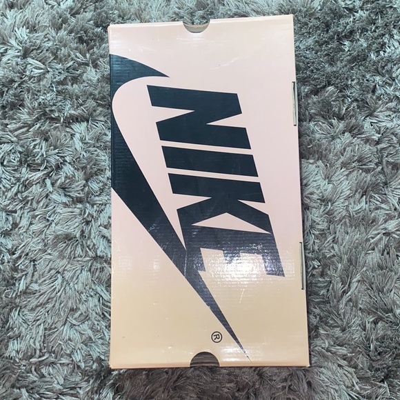 De La Soul Nike Dunks Deadstock. - Picture 9 of 9